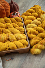 Charger l'image dans la galerie, Retro yellow