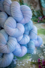 Charger l'image dans la galerie, Wisteria