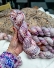 Charger l'image dans la galerie, Venice Rococo
