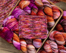 Charger l&#39;image dans la galerie, Essence du sérail - Mohair et soie
