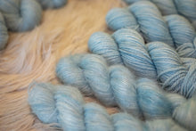 Charger l'image dans la galerie, Ciel de neige
