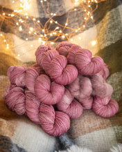 Charger l'image dans la galerie, Patinoire
