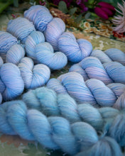 Charger l'image dans la galerie, Wisteria
