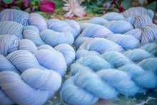 Charger l'image dans la galerie, Wisteria
