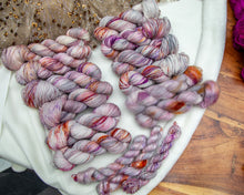 Charger l'image dans la galerie, Venice Rococo
