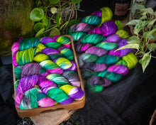 Charger l&#39;image dans la galerie, Nightshades
